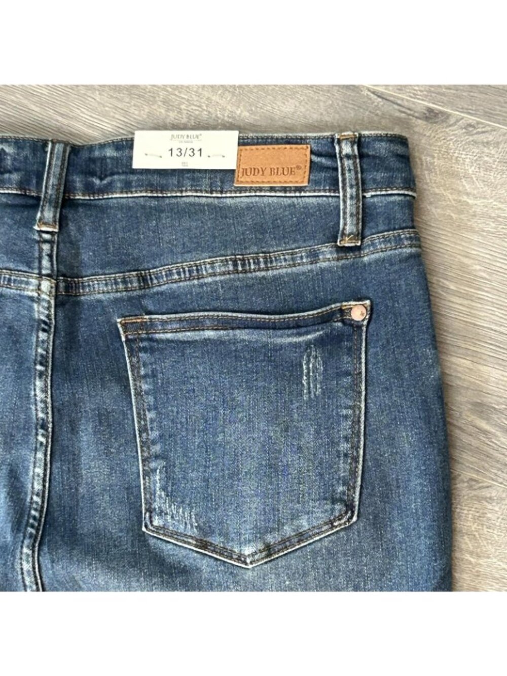 Judy Blue Flare Fit Jeans Womens 13/31 Med Blue High Rise Stretch Denim JB88172 - Picture 3 of 16